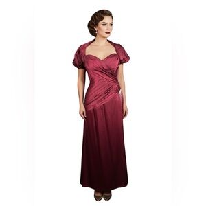 Vintage Burgundy Strapless Evening Gown Ruched Formal Dress